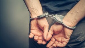 arrestim-Greqi-pranga-ne-duar