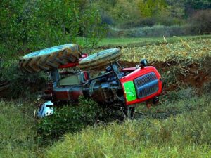 13_10_2017_6456513_traktori1