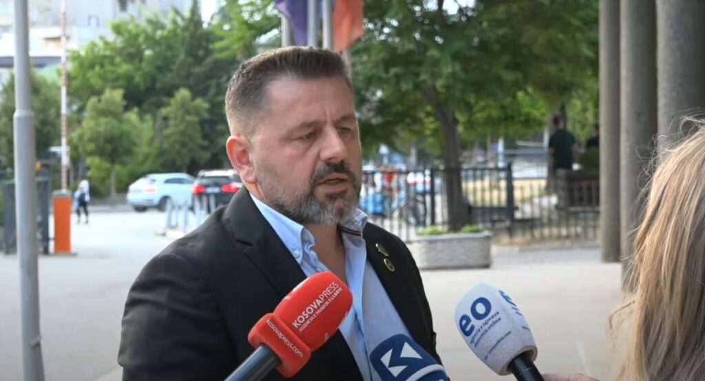 Beke-Berisha.