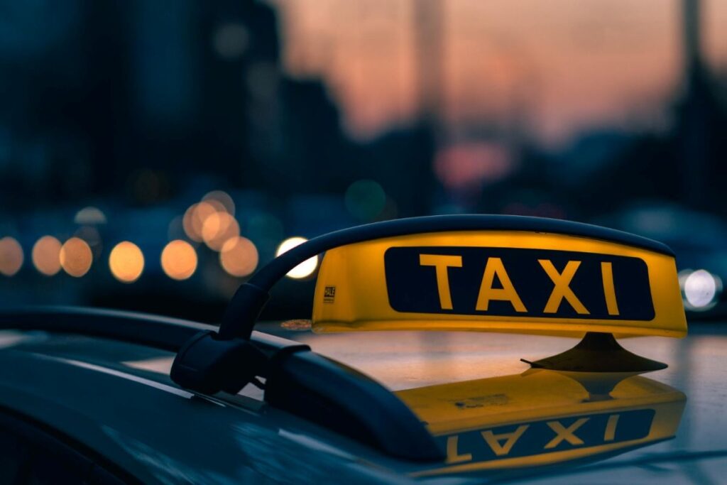 taxi_1693240769