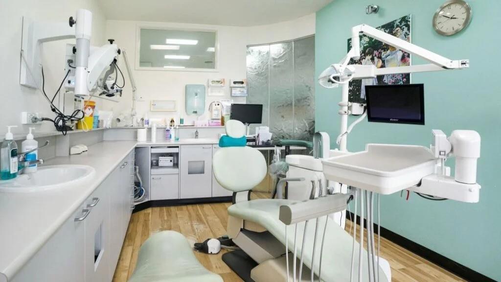 klinike-dentare-me-qera-tek-9-katshet-id-bd21258-tirane