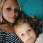 Nënë e bijë vdesin tragjikisht pasi bien nga ndërtesa